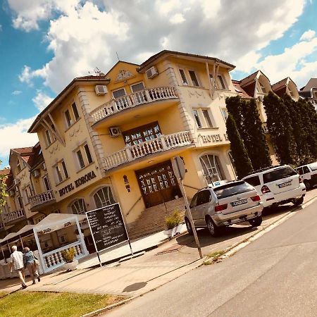 Hotel Korona Hajdúszoboszló Kültér fotó