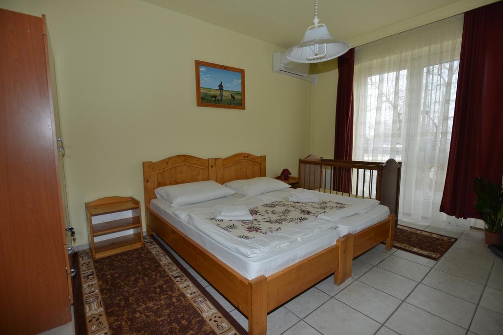 Hotel Korona Hajdúszoboszló Kültér fotó