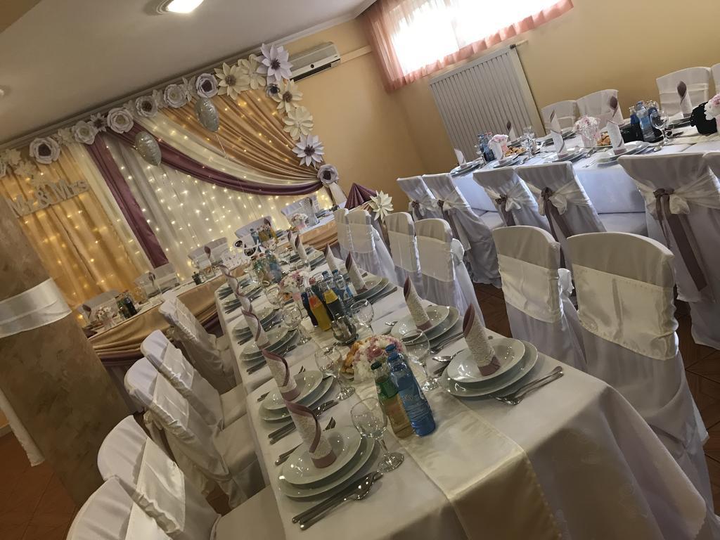 Hotel Korona Hajdúszoboszló Kültér fotó