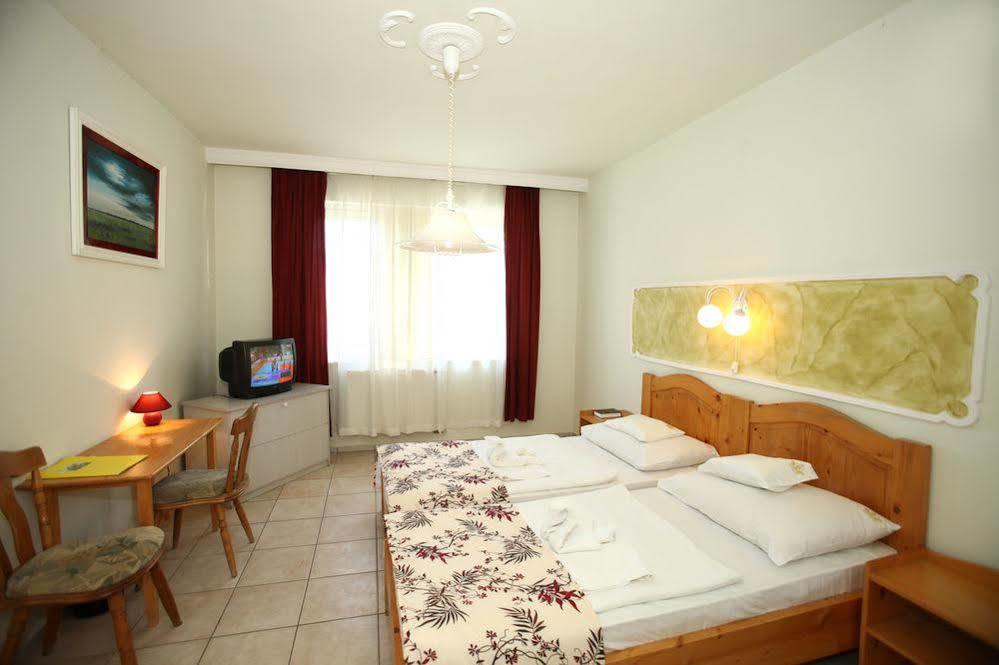 Hotel Korona Hajdúszoboszló Kültér fotó